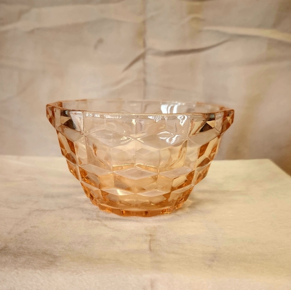 Pink depression Glass Square design sugar Bowl - Picture 2 of 2
